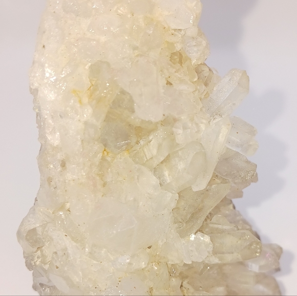 Quartz crystal cluster - Picture 3 of 8